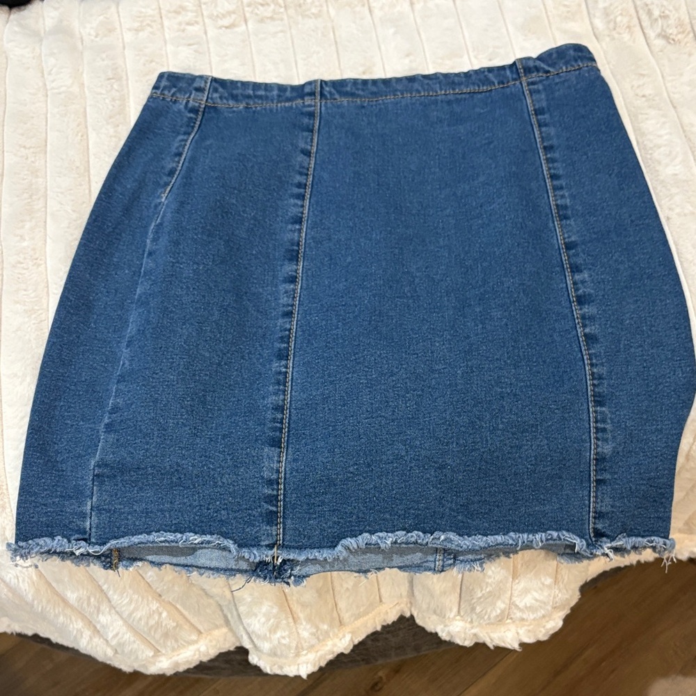 Forever 21 Blue Frayed Hem Mini Skirt